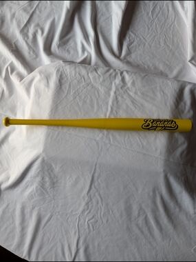 Savannah Bananas 18 inch Mini Souvenir Bat Yellow Louisville Slugger